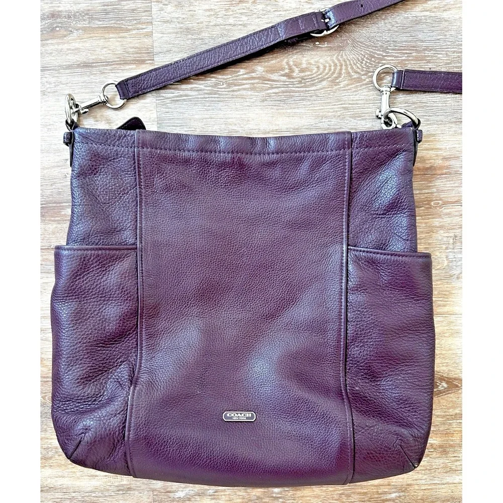 Coach Purse Purple Plum Pebbled Leather Crossbody Hobo Large F31323